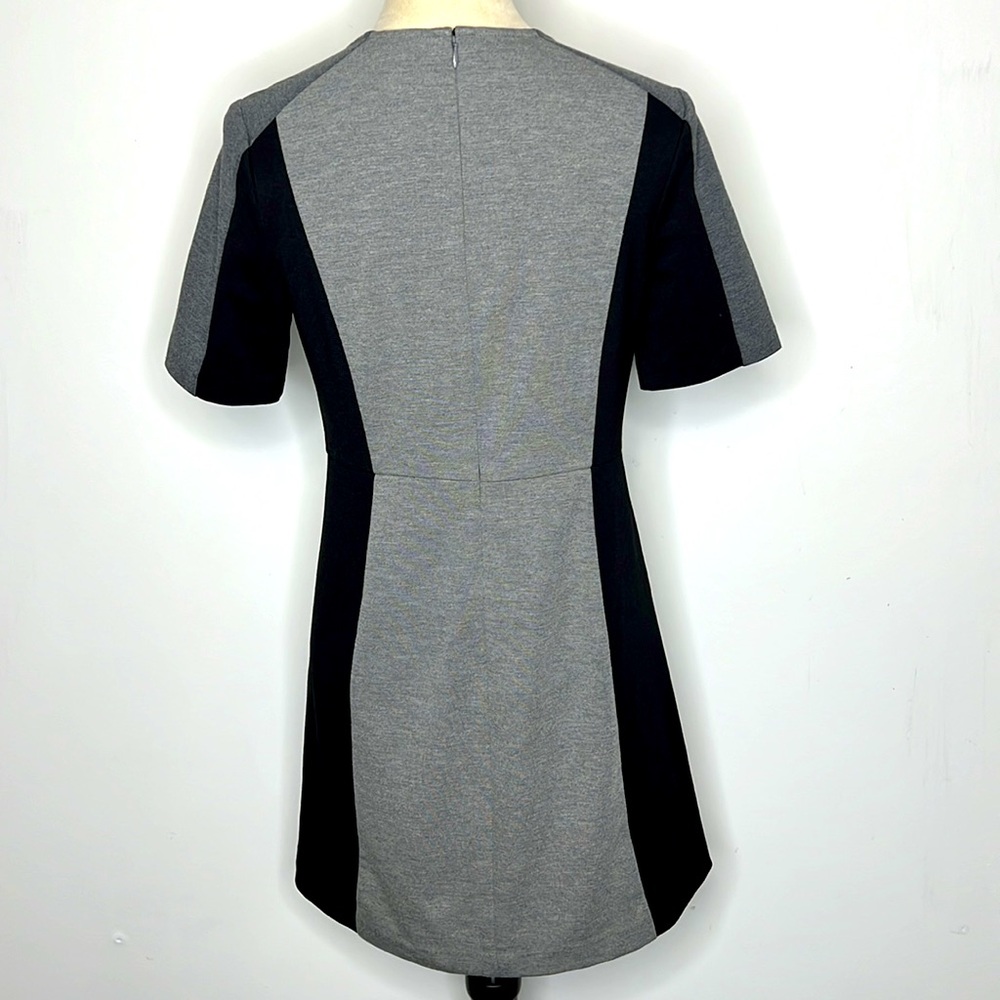 LOFT DRESS - Picture 3 of 4